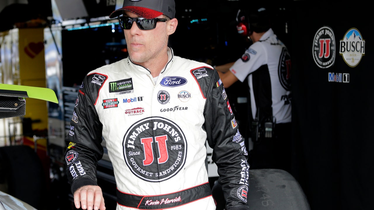 Harvick racing to remove asterisk from spoiler scandal